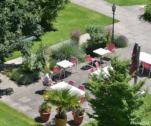 Création d'un espace vert sur une terrasse de restaurant Saint Rémy de Pce